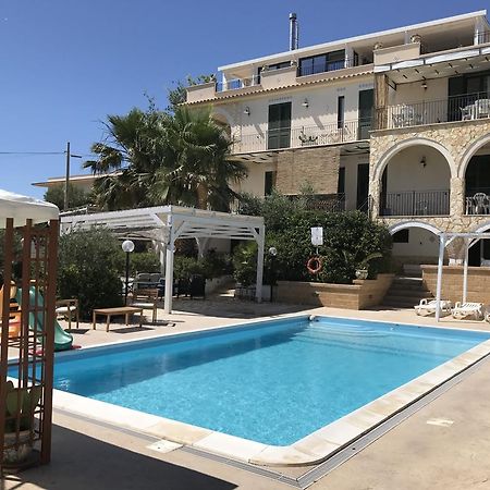 Villa Ceni - Appartamenti Con Camere, Cucina, Wc E Terrazza Sul Mare In Villa Con Piscina, Giardino E Parcheggio Marinella di Selinunte Exteriör bild