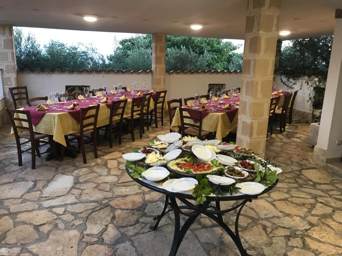 Villa Ceni - Appartamenti Con Camere, Cucina, Wc E Terrazza Sul Mare In Villa Con Piscina, Giardino E Parcheggio Marinella di Selinunte Exteriör bild