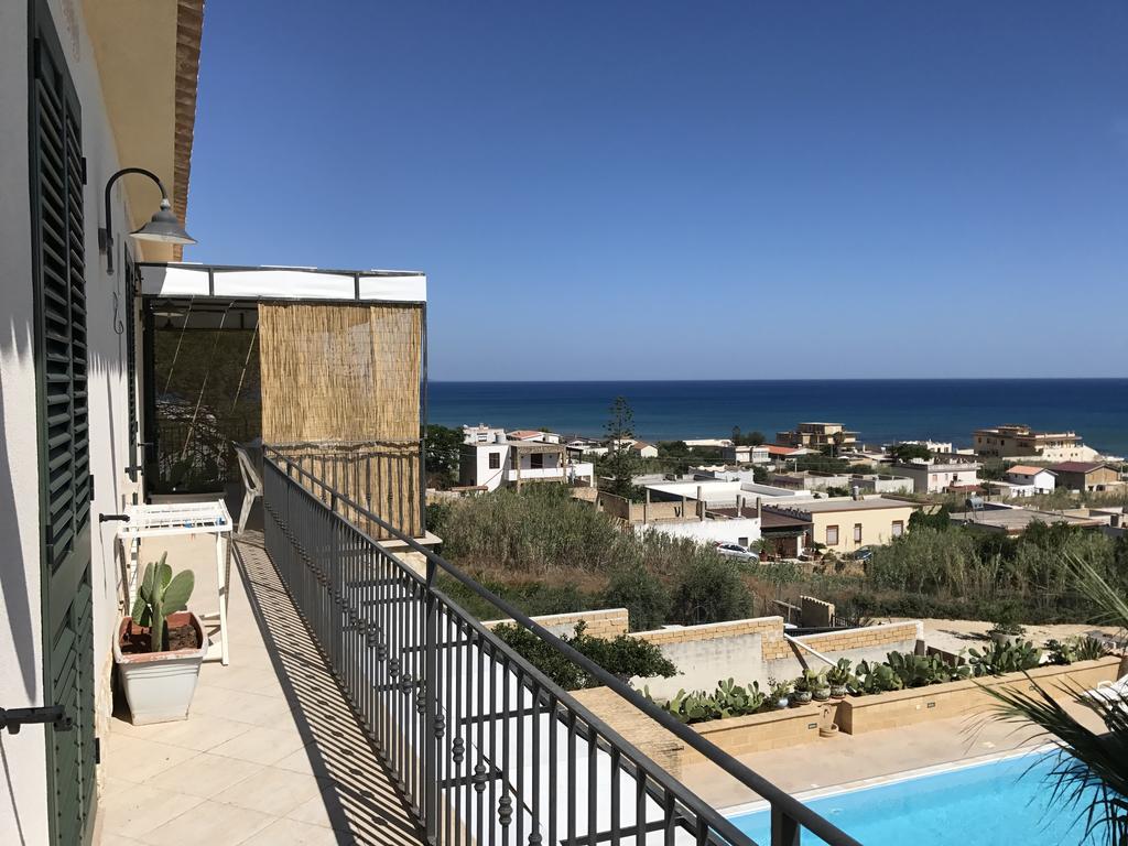 Villa Ceni - Appartamenti Con Camere, Cucina, Wc E Terrazza Sul Mare In Villa Con Piscina, Giardino E Parcheggio Marinella di Selinunte Exteriör bild