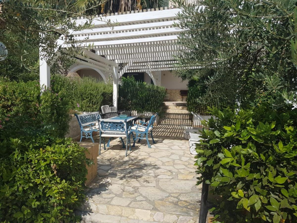Villa Ceni - Appartamenti Con Camere, Cucina, Wc E Terrazza Sul Mare In Villa Con Piscina, Giardino E Parcheggio Marinella di Selinunte Exteriör bild